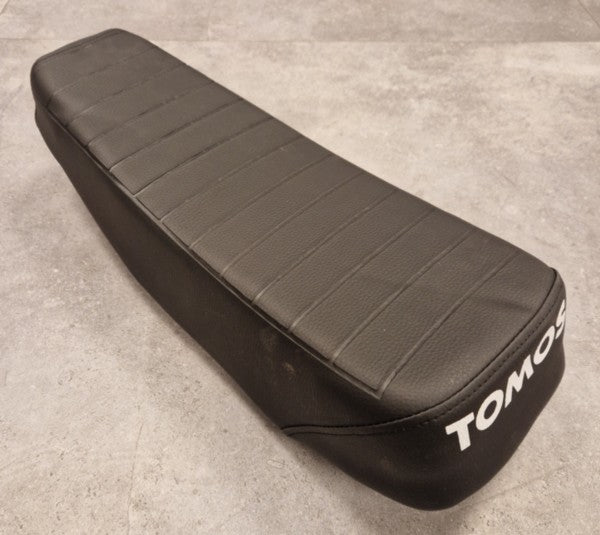 buddyseat (made in EU) met logo !!scheur in buddy!! zwart Tomos A3
