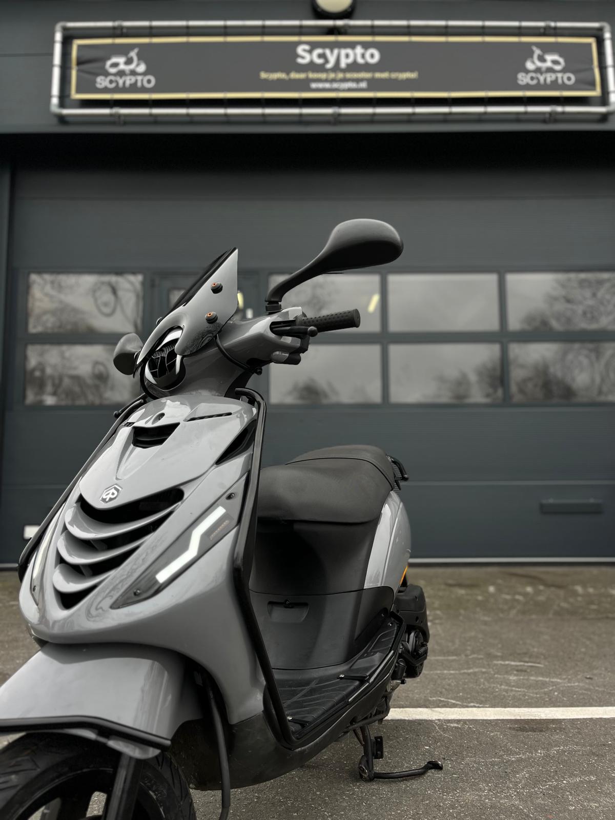 Sticker Piaggio 3D logo voorscherm Piaggio Zip Zwart / transparant