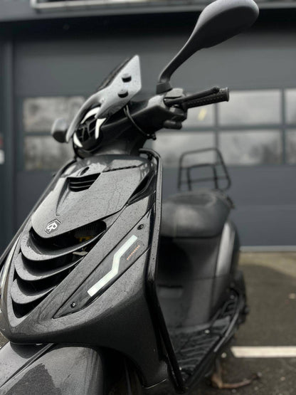 SP Kappenset Psychedelic Black Piaggio Zip 2000 5-Delig