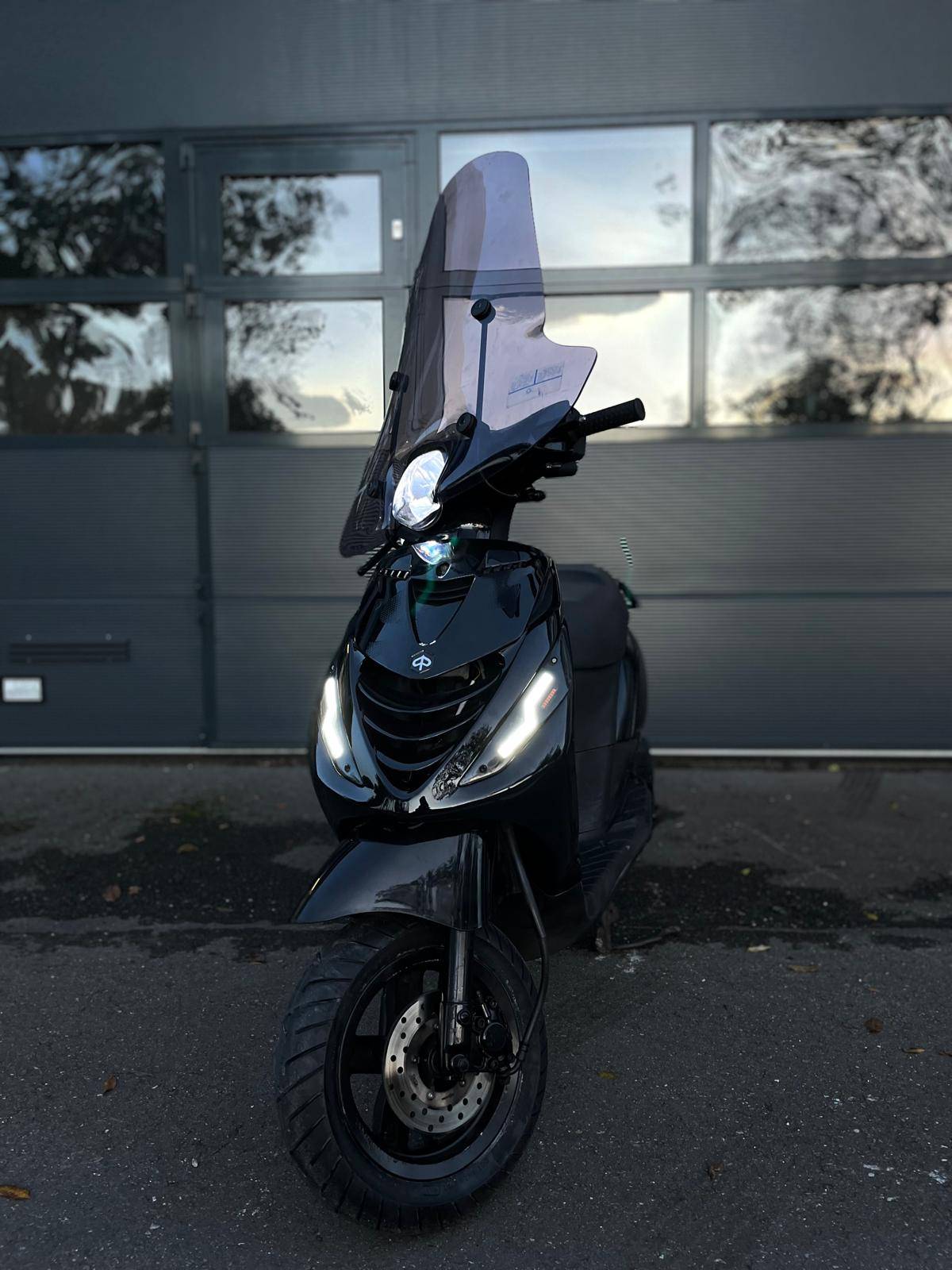 Windscherm hoog Piaggio Zip Smoke